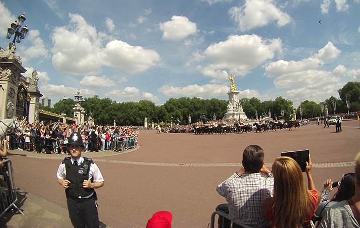 Buckingham-Palace-troca-da-guarda-Changing-the-Guard-London-Londres