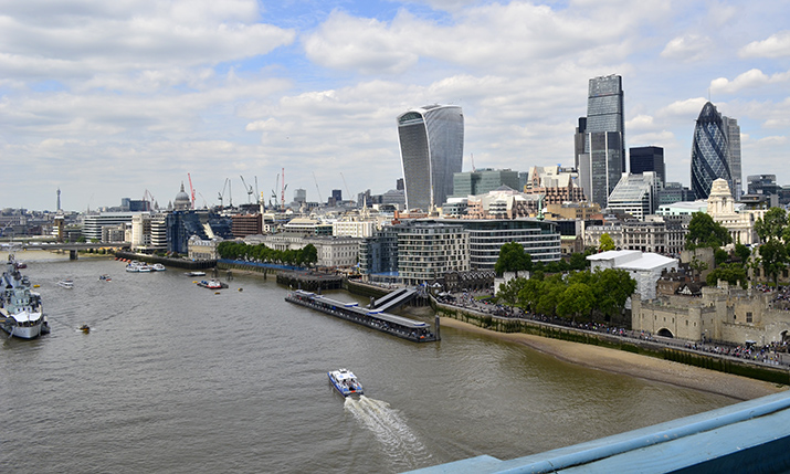 05b - Thames River Tower Bridge - London Londres