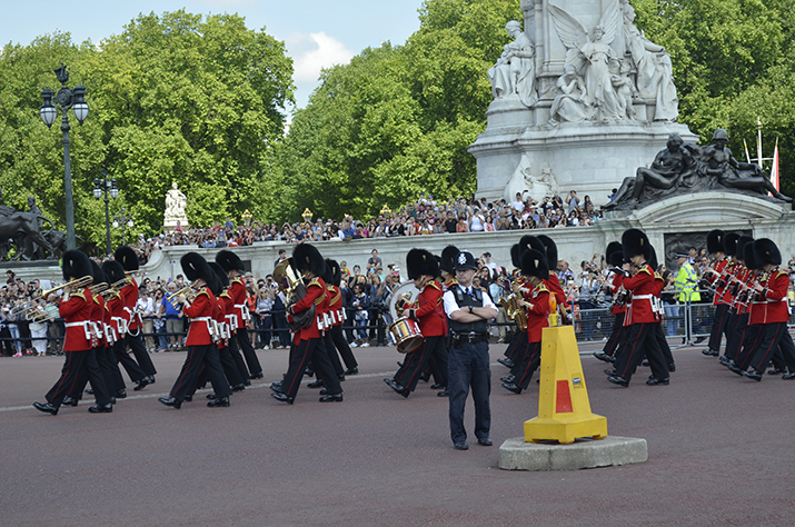 06 - Buckingham Palace troca da guarda Changing the Guard - London Londres